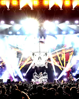 Five Finger Death Punch, Cody Jinks & Eva Under Fire